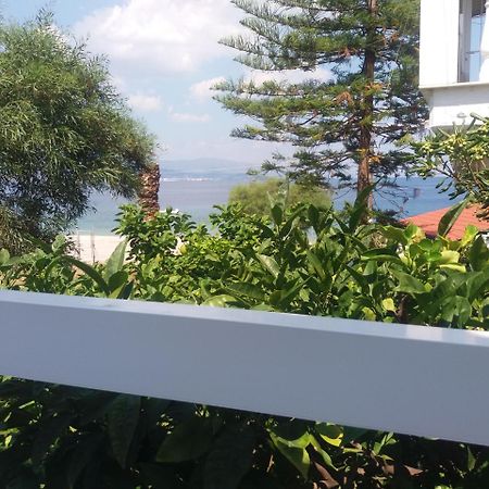 Per Mare Villa Loutra Oraias Elenis Exterior foto