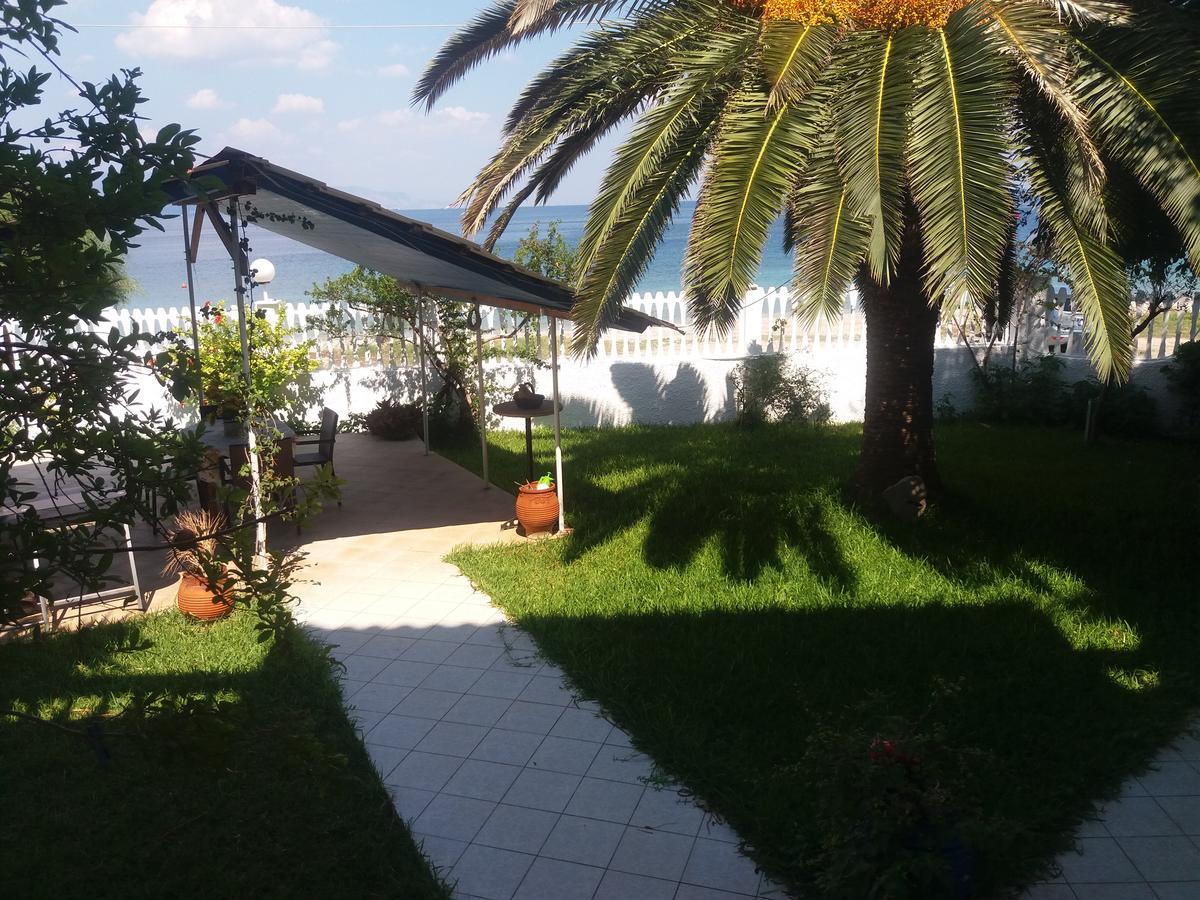 Per Mare Villa Loutra Oraias Elenis Exterior foto