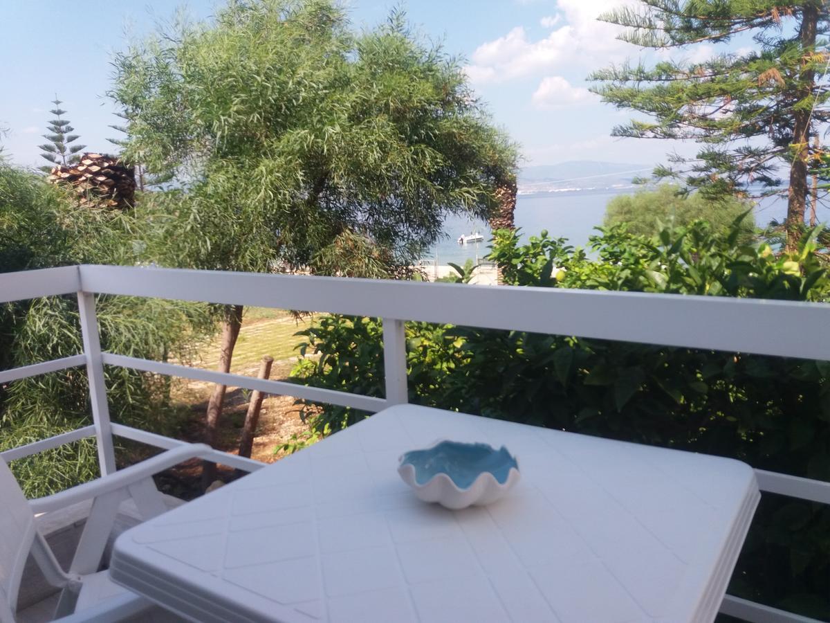 Per Mare Villa Loutra Oraias Elenis Exterior foto