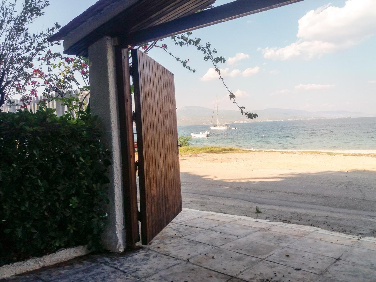 Per Mare Villa Loutra Oraias Elenis Exterior foto